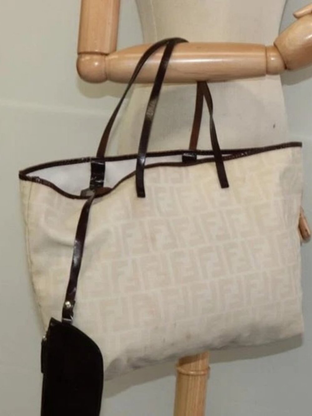 FENDI Zucca Canvas Tote Bag White Silver Auth - Picture 14 of 16